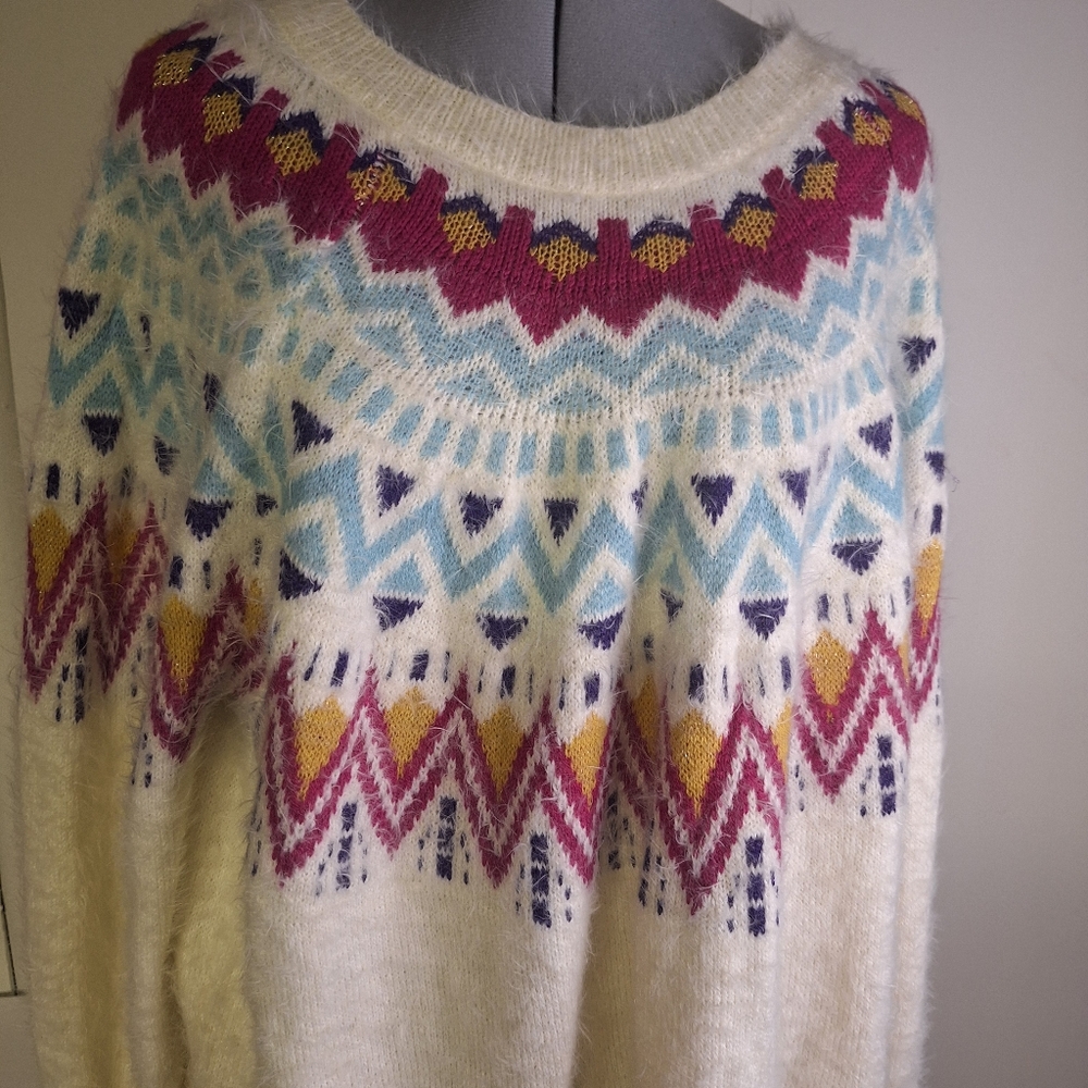 Time and Tru Women's Sweater with Multicolor Pattern